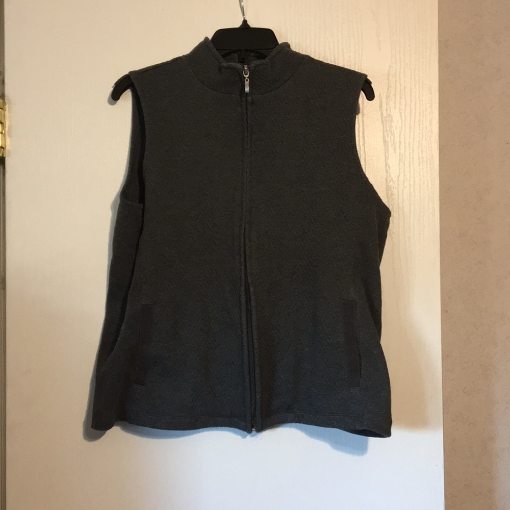 Croft & Barrow Ladies M Vest